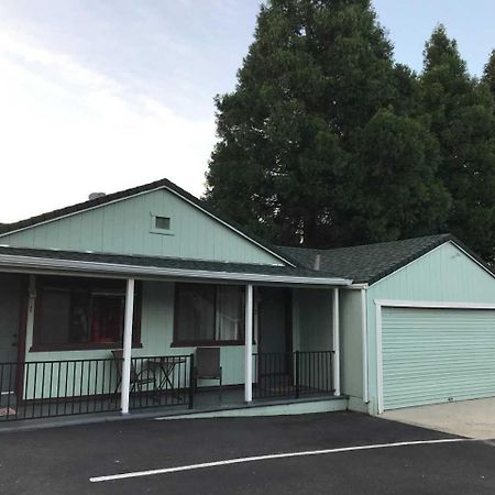 Lakehead Lake Shasta Lodge المظهر الخارجي الصورة