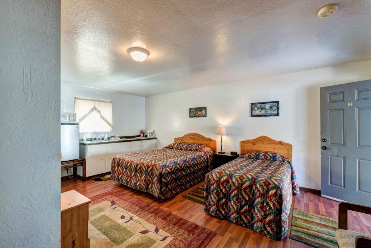 Lakehead Lake Shasta Lodge المظهر الخارجي الصورة